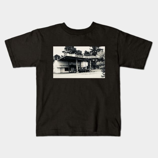 Hatley's Motors Texaco Station Kids T-Shirt by KT